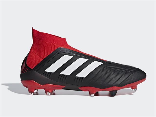 正規 ❗️早い者勝ち❗️サッカースパイクadidasプレデターSG - 通販