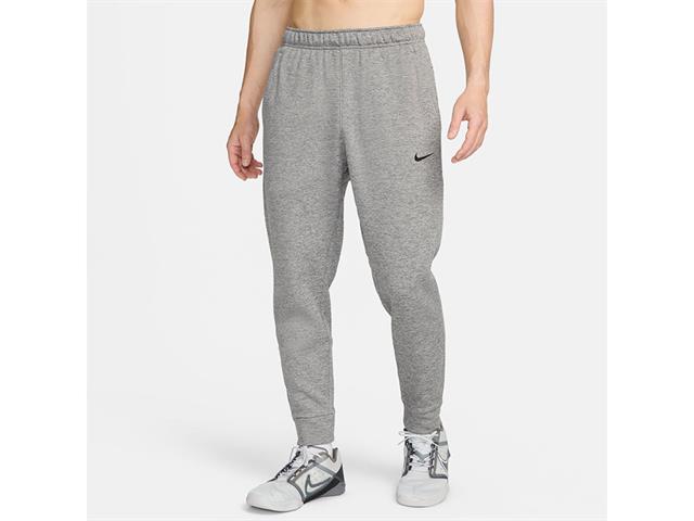 ナイキ TF テーパードパンツ