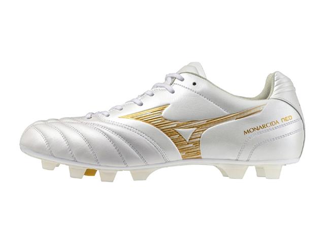 12/5（金） 発売！MIZUNOFOOTBALL 輝きの軌跡が、次の勝利を導く