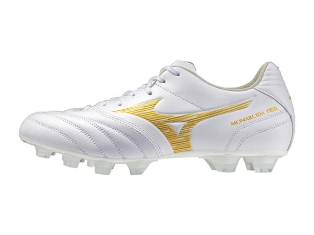 12/5（金） 発売！MIZUNOFOOTBALL 輝きの軌跡が、次の勝利を導く