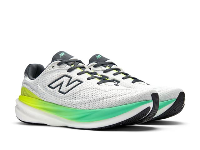 1080 v15【ランニングジャーナルプレゼント対象商品】