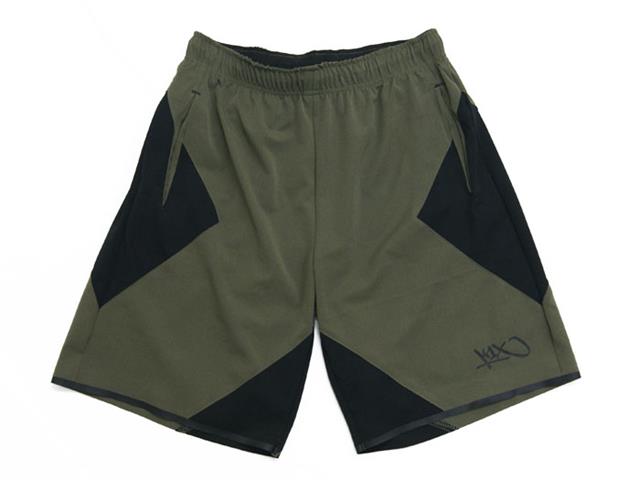 core big X shorts