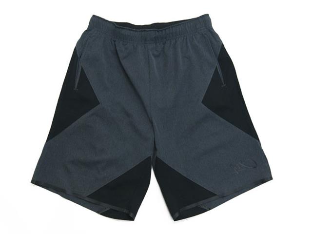 core big X shorts